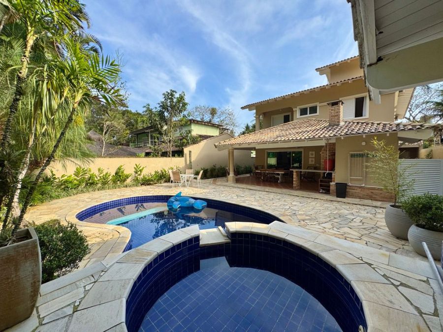 Casa - Aluguel - Riviera de So Loureno - Bertioga - SP